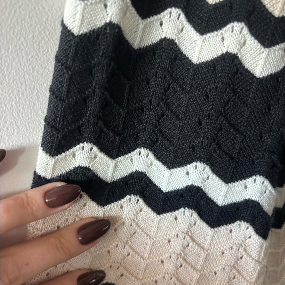 Seven Wonders Knit Maxi Dress - XS Black White Cream Striped - Picture 4 of 7